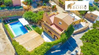 Casa en Barrio cuevas medinas 10. Se vende cortijo en cuevas de los medinas