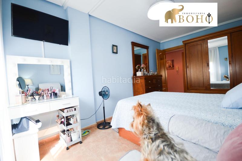 Foto 1eb0572c-a772-4f96-bb04-d7cb91cb5e05. Piso en calle san anton 6 se vende piso en zona plaza pavia c san antón en Almería