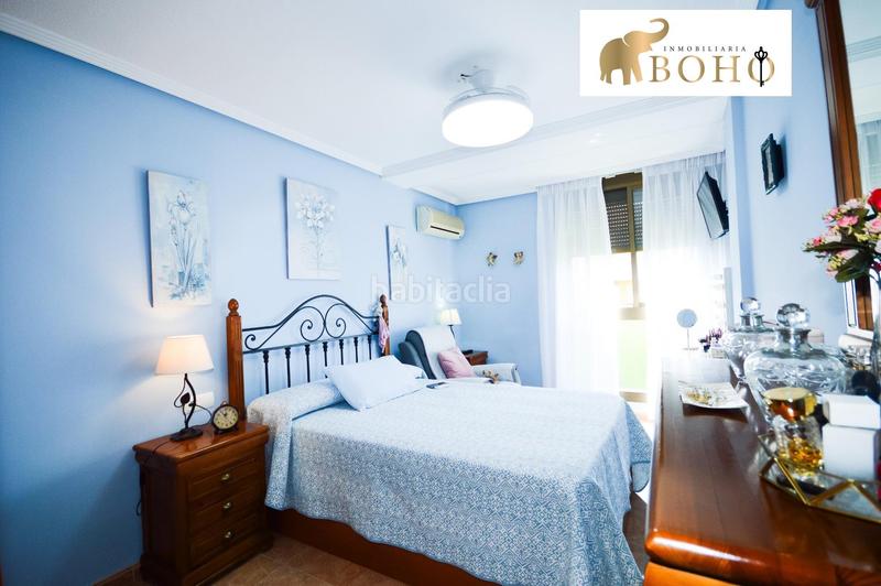 Foto 5c65837c-0016-412f-a3c1-d2778f2c2d89. Piso en calle san anton 6 se vende piso en zona plaza pavia c san antón en Almería