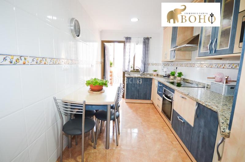 Foto 85412f43-7593-4de1-a16c-0cffd6d84bdc. Piso en calle san anton 6 se vende piso en zona plaza pavia c san antón en Almería