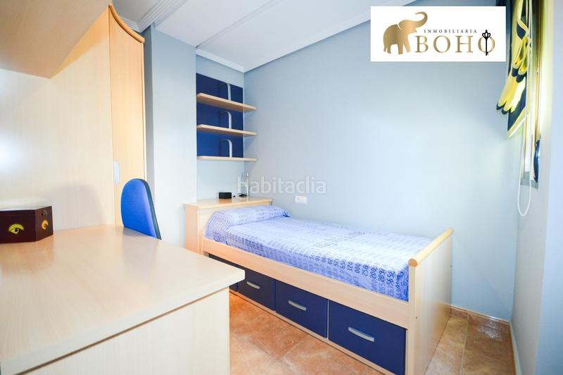 Foto 8e4cebe6-4709-41df-89cf-703e4b317bc8. Piso en calle san anton 6 se vende piso en zona plaza pavia c san antón en Almería
