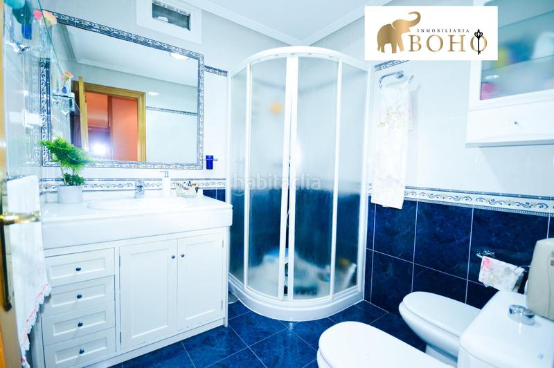 Foto e8da0fc0-6856-402a-81f1-9d60de990614. Piso en calle san anton 6 se vende piso en zona plaza pavia c san antón en Almería