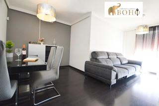 Appartamento in Calle calle de antonia mercé, 4 4. Se vende piso de vpo en la zona piedra redondas