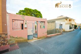 Maison  Calle calle turco, 10 10. Se vende casa de 2 plantas con terreno en pechina