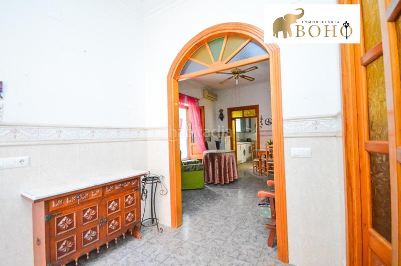 Foto 118ed3c2-0464-402a-9179-9ab81bf13f75. Casa a calle calle de serafín abad a Viator