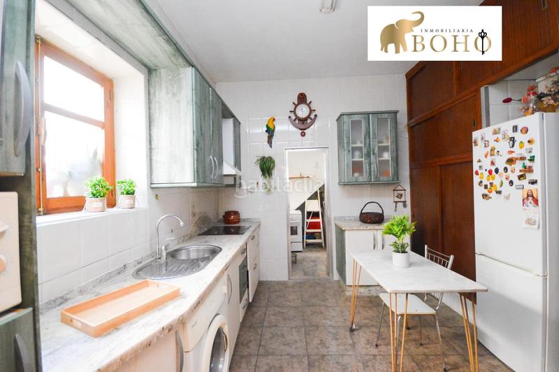 Foto aed9ca25-ef63-482a-bba7-bbe80e1451f0. Casa a calle calle de serafín abad a Viator