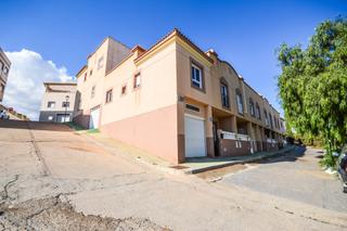 Maison  Calle calle el eco de alhama 1. Se vende duplex en alhama de almería