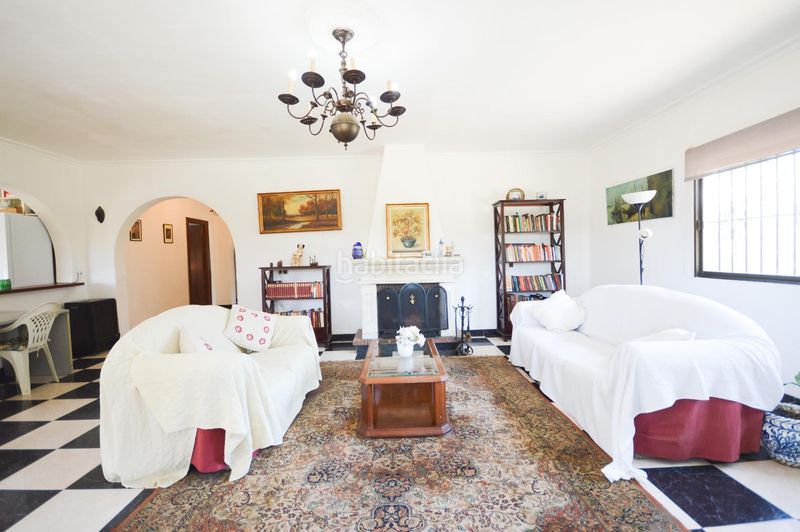 Foto 4de03428-184c-43b9-bbc3-ee4b9744626d. Masia amb aparcament a Pechina