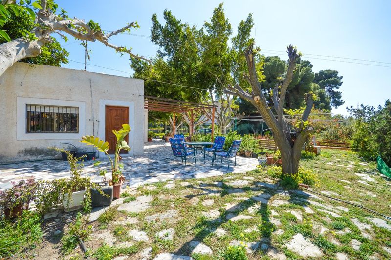 Foto 93a573dd-ecbe-4235-94f4-3434445db1e8. Masia amb aparcament a Pechina