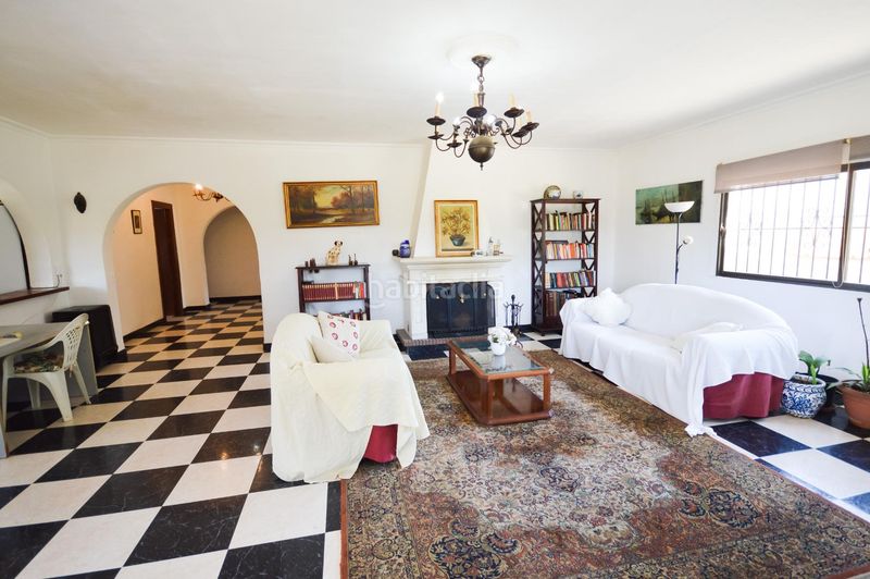 Foto a6d6c57c-c9cc-454c-b248-dbd845fcca31. Masia amb aparcament a Pechina