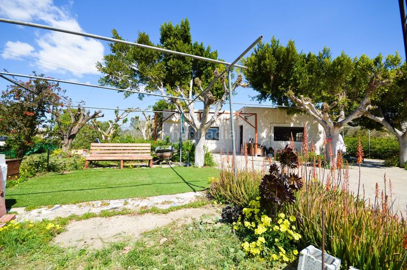 Foto b62b39ba-b7cd-4019-a185-cb1c3b6c4113. Masia amb aparcament a Pechina