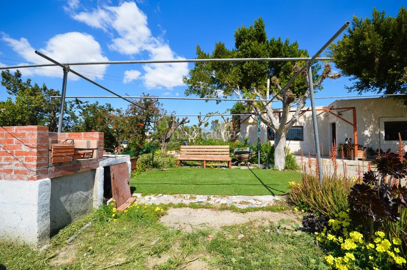 Foto c57e2da7-f360-4ecc-8058-ce92a15dd099. Masia amb aparcament a Pechina