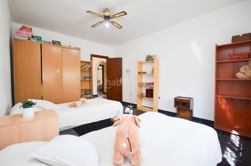 Foto e816561d-8289-4b8c-8953-4ca640e6d340. Masia amb aparcament a Pechina