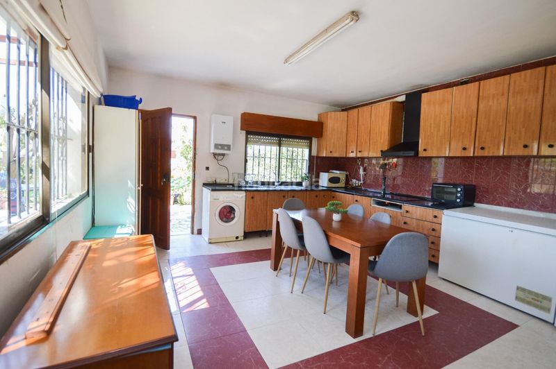 Foto ee9933da-b1c2-47fd-9a9f-541ca310aca7. Masia amb aparcament a Pechina