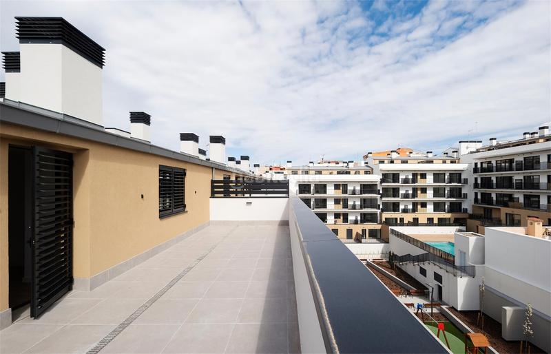 Foto 1323f426-a1c7-4095-8ad1-512b8c4a2594. Zweistöckige wohnung 150m<sup>2</sup> in carrer de marconi 126 in Ca n'Aurell Terrassa