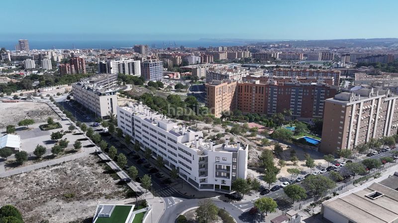 Foto f0552e6e-931e-473a-bdeb-f9c9f4f59439. Àtic 98m<sup>2</sup> a calle deportista pitu perramón 5 a Paus - Polígono San Blas Alicante