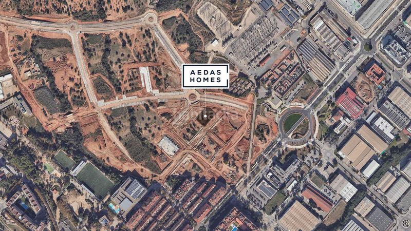 Foto 289d32c3-6cd8-4bf7-8eea-a8b55d763037. Pis 83m<sup>2</sup> amb calefacció aparcament piscina a Llevant Viladecans