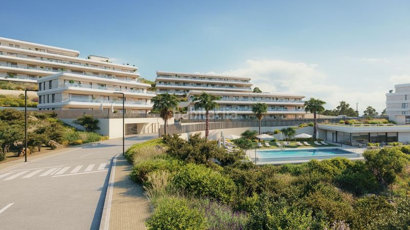 Foto 28aabe49-5e24-4880-b1fd-ab095bb3b3bc. Planta baixa 497m<sup>2</sup> amb calefacció aparcament piscina a Estepona