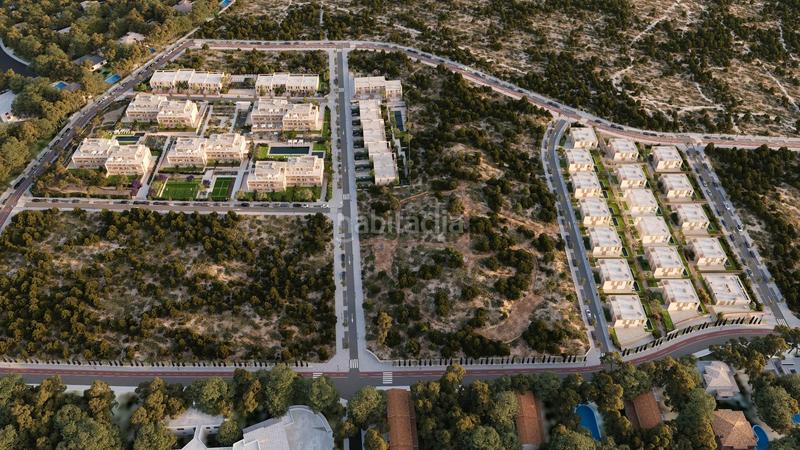 Foto f5a5864a-1735-4226-a1ae-fd0cfec22e96. Casa adossada 237m<sup>2</sup> amb piscina a Godella