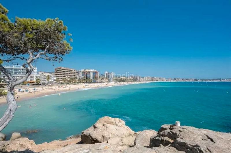 Foto bcd28148-3bb5-4041-a9e7-86fcafdd6a38. Flat 91m<sup>2</sup> in carrer del mascarell 31 in Sant Antoni Sant Antoni de Calonge