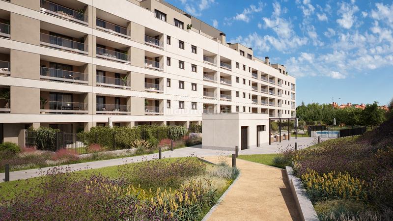 Foto 1896d4a7-2519-4789-bf76-a147f8c829cd. Flat 113m<sup>2</sup> with heating parking pool in Pinar del Jalón Valladolid