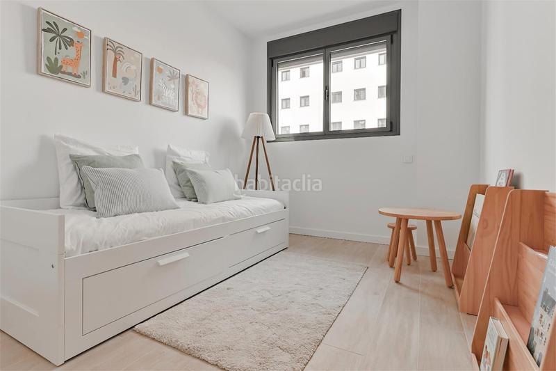 Foto 76fc3fd7-b840-4192-8eef-8899a8590f07. Appartement 132m<sup>2</sup> avec piscine dans Rosaleda - Juventud Granada