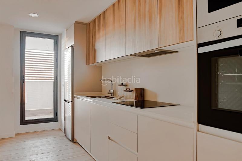 Foto 8c211e8a-eb66-42ba-8794-0f2434891a18. Etagenwohnung 132m<sup>2</sup> mit pool in Rosaleda - Juventud Granada