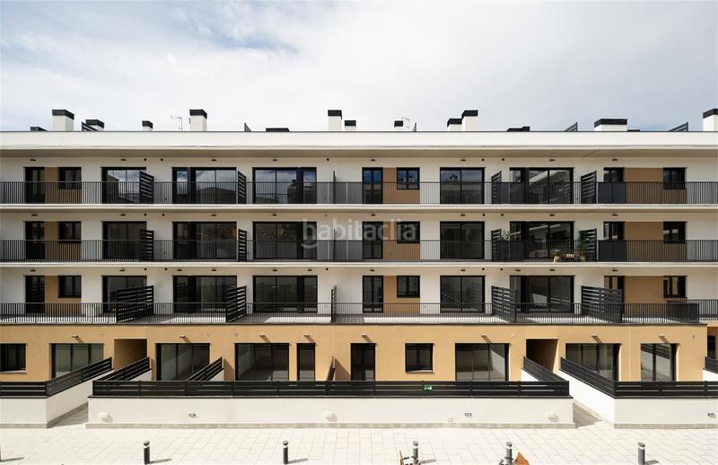 Foto cee51ddc-c254-43a8-a6cb-aeb146f9757e. Erdgeschoss 129m<sup>2</sup> in carrer de marconi 126 in Ca n'Aurell Terrassa