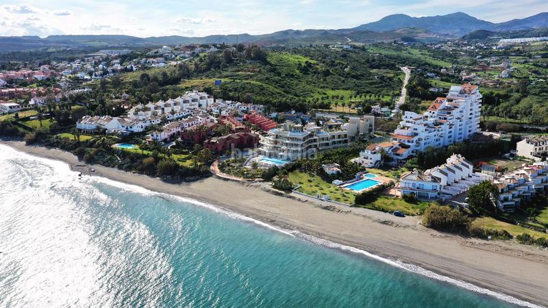 Foto 6eae84d2-b5c6-486e-9186-eda01165fc51. Apartamento en Guadalobón Estepona