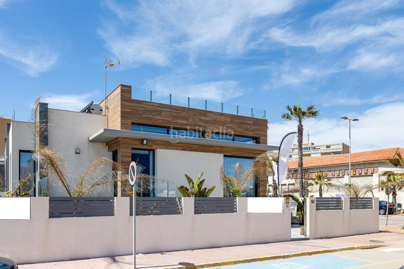 Foto efdbd8f8-3226-44de-a2f1-2c0b12521779. Casa con piscina in Los Europeos Torrevieja