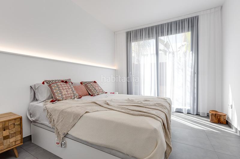 Foto 63ea6a44-d4aa-44b7-aa25-279dec808a0b. House with pool in Los Europeos Torrevieja