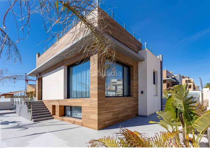 Foto b91d173b-37cc-4032-b432-73627aa65fb9. House with pool in Los Europeos Torrevieja