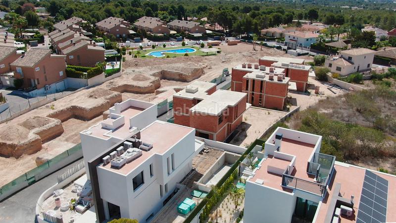 Foto e0d6deba-302a-4f68-9b28-c7de8ba66dd7. Casa con piscina in Varadero Nucia (la)