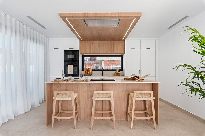 Foto 6962b834-29fd-44b3-a09c-ae414f2ef2c3. Casa amb piscina a Polop