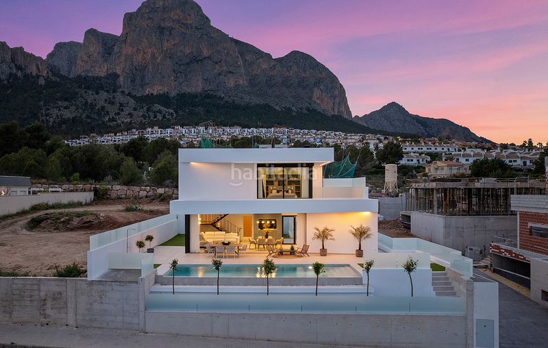 Foto ed86a2ed-a1c5-48ea-8bdb-ad1a79c0763d. Casa amb piscina a Polop