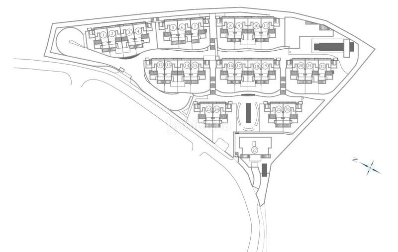 Foto f76d246c-f718-449c-8f31-292b144b070d. House with pool in Río Real Marbella