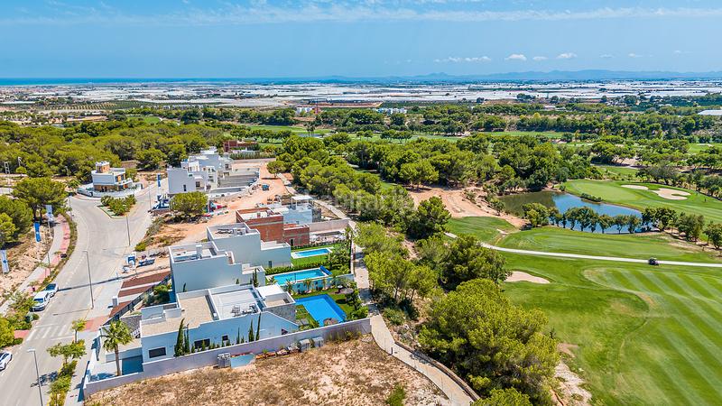 Foto 6a21217e-c9fb-4673-8e42-b0f655bc0a5c. Maison avec piscine dans El Pinar de Campoverde Pilar de la Horadada