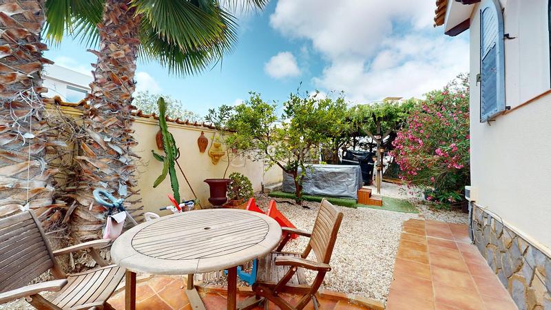 Foto 3c3e35c4-c6c8-4dd9-afe6-b55114835376. Maison avec piscine dans La Zenia Orihuela