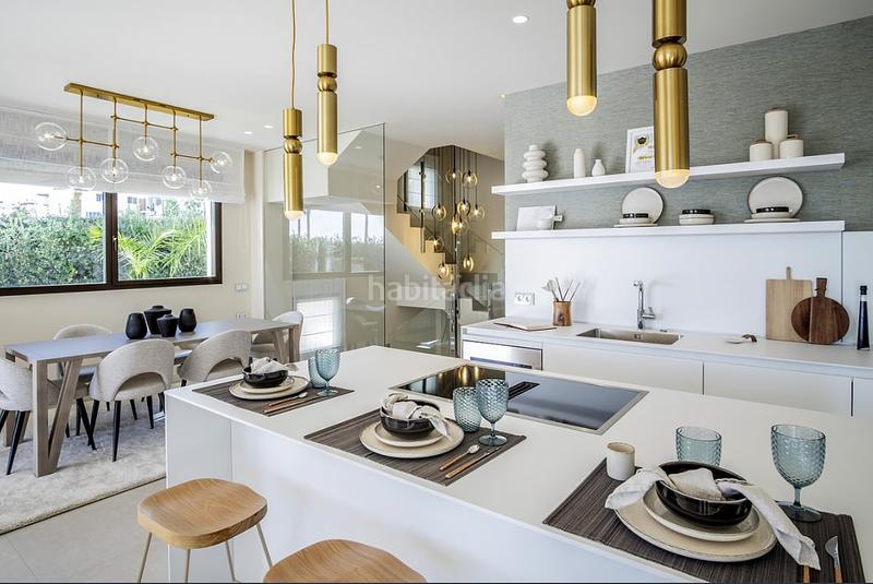 Foto e4494174-a98b-48cc-b3a7-6c7e873f92a8. Casa amb piscina a El Velerín Estepona