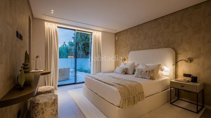Foto a10c92f5-9dee-417b-9d21-50a87c23971a. Casa amb piscina a Los Naranjos Marbella