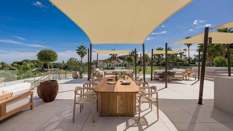 Foto c465d3d0-13e2-4df2-8dba-d42a8894a7ac. Casa amb piscina a Los Naranjos Marbella