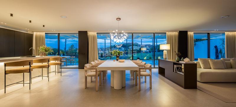 Foto 86093c1e-4201-41a6-b02b-713d1b97f97a. Haus mit pool in Los Naranjos Marbella
