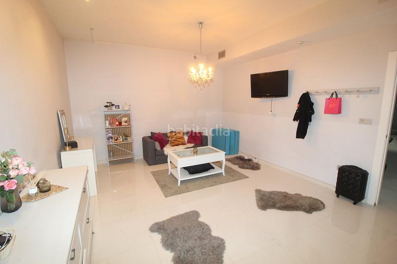 Foto 60c2e946-3439-463b-a28f-ab4ffb1dd481. Casa amb piscina a Los Almendros Orihuela