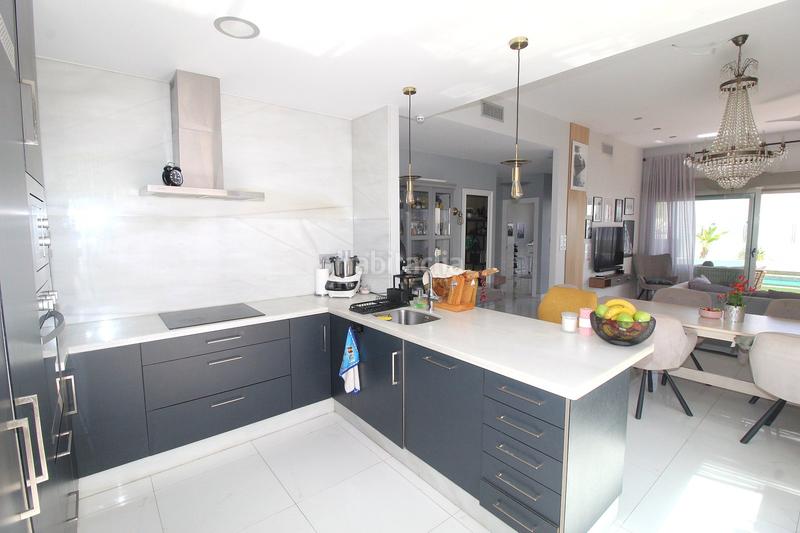 Foto f7d00e94-e388-4613-9ae1-3ad4d7f7b91f. House with pool in Los Almendros Orihuela