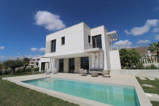 Haus in Golf Bahía