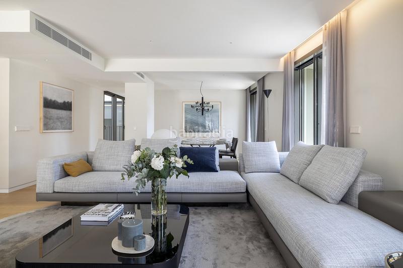 Foto fedf5585-a68f-45f5-aac9-1bd23529f9e6. Apartament amb piscina a Vila de Gràcia Barcelona