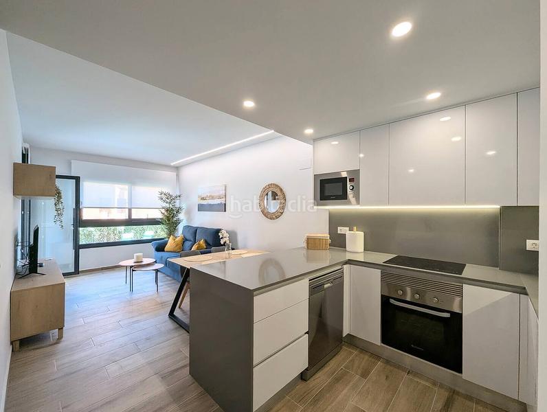 Foto 43f331b9-44e7-42fb-b353-e4b9e2be6470. Apartment with pool in Villamartín-Las Filipinas Orihuela