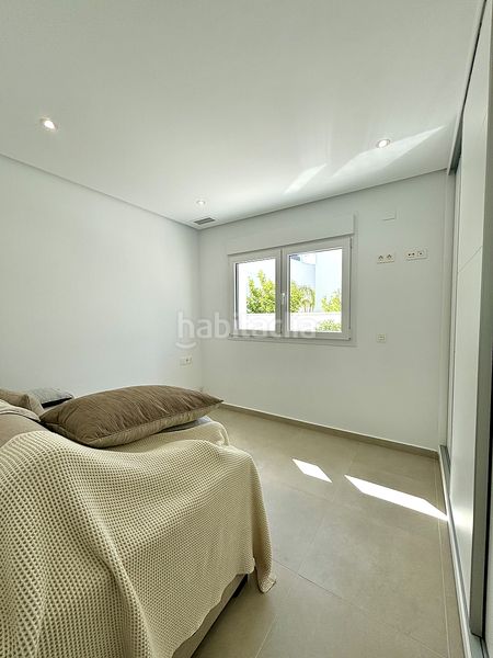 Foto ac92e155-06b4-4a80-bb10-cce9464b2d8e. Casa amb piscina a Centro de la Ciudad Quesada Rojales