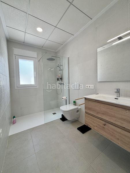 Foto f16aa822-96ff-4038-86ae-b4bd8f3c32a0. Casa amb piscina a Benijófar