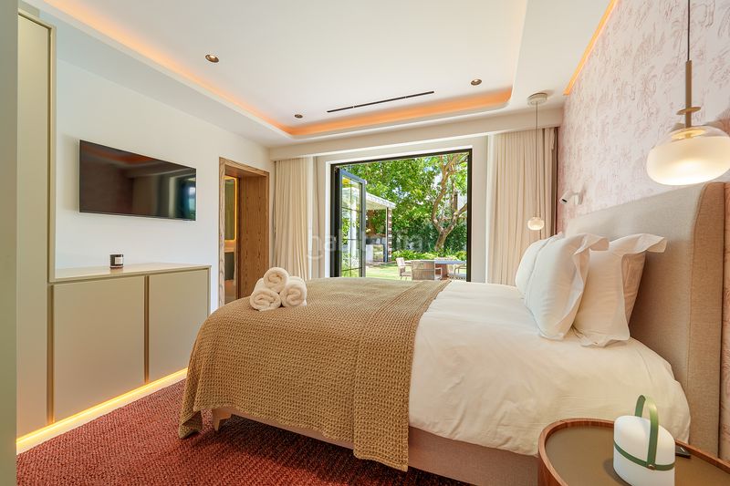 Foto e2533d4b-f479-4932-8c3d-ce007b7f60ce. Haus mit pool in Puerto Banús Marbella